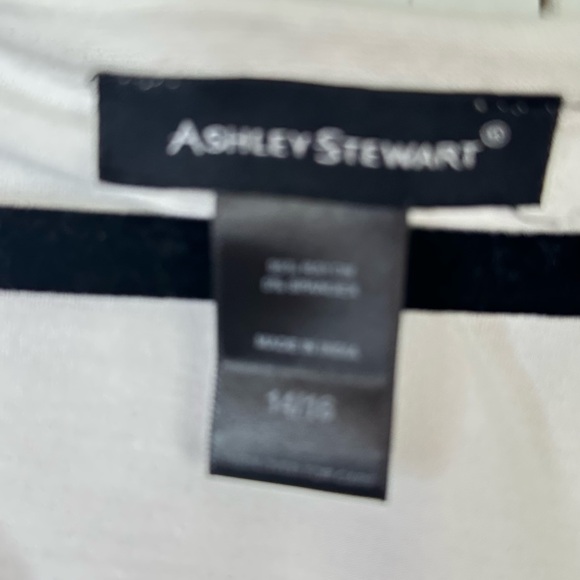 Diva Vibes White Top - Picture 3 of 4